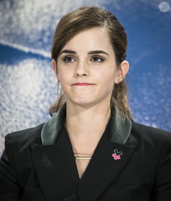 Emma Watson participe à une conférence de presse "UN Women" lors du 45e Forum Economique Mondial de Davos, le 23 janvier 2015.
