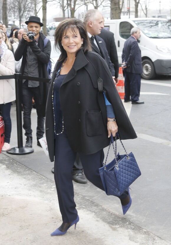 Anne Sinclair - Arrivées au défilé de mode "Chanel", collection prêt-à-porter automne-hiver 2015/2016, à Paris. Le 10 mars 2015 
