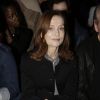 Isabelle Huppert assiste au défilé agnès b. automne-hiver 2015-2016, au Palais de Tokyo. Paris, le 10 mars 2015.