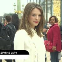 Joséphine Japy sexy face à Stromae et les Zoolander chez Valentino