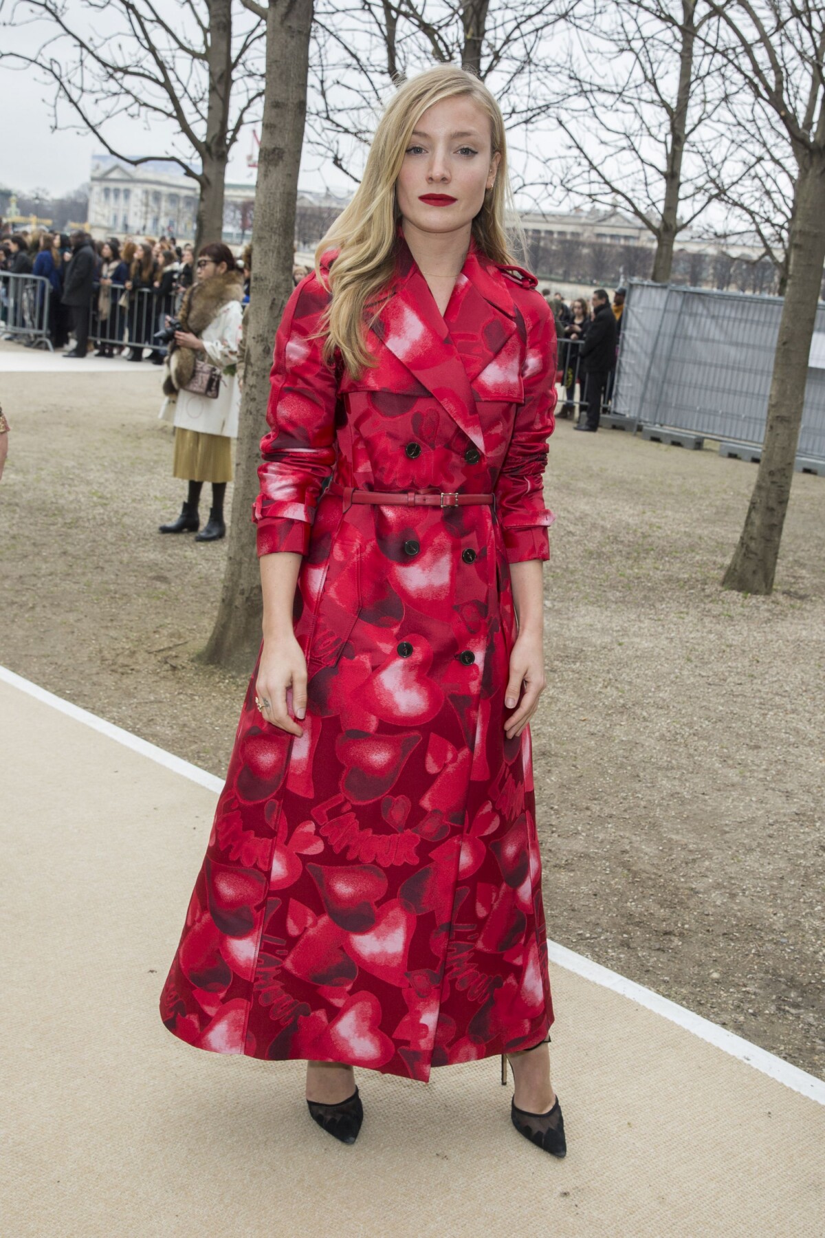 Photo Kate Foley People au défilé de mode "Valentino", collection