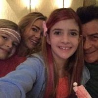 Denise Richards et Charlie Sheen réunis pour l'anniversaire de Sam !