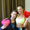 Exclusive - Karina Smirnoff dans son studio de danse pose avec son fiancé Jason Adelman, à Woodland Hills le 6 février 2015  