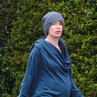 Lena Headey (Game of Thrones), naturelle et enceinte, affiche son baby bump
