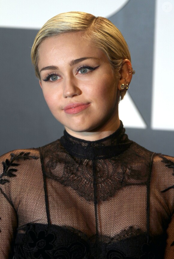 Miley Cyrus au défilé Tom Ford Automne/Hiver pour femme à Los Angeles, le 20 février 2015
