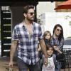 Scott Disick, Kourtney Kardashian et leurs enfants Mason et Penelope à Los Angeles. Le 10 mars 2015.