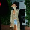 Rihanna, sans soutien-gorge, va dîner au restaurant Giorgio Baldi à Los Angeles, le 21 mars 2015.