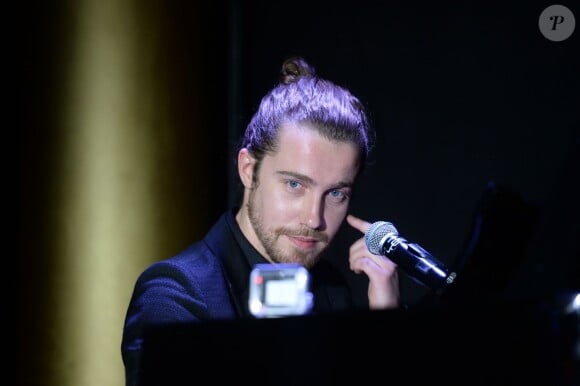 Julien Doré - Soirée de gala "Sauveteurs sans frontières" à l'Hôtel du Collectionneur, à Paris, le 23 mars 2015.