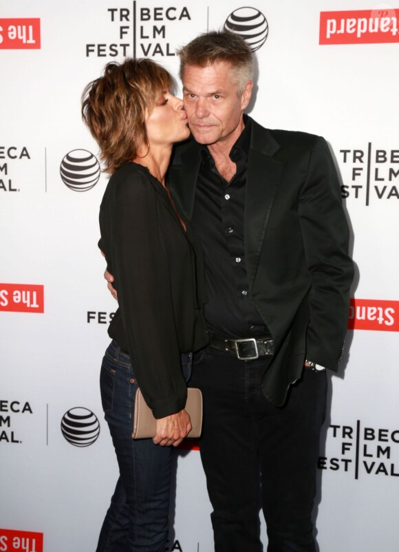 Lisa Rinna et son mari Harry Hamlin à une réception lors du "2015 Tribeca Film Festival LA Kickoff " à Los Angeles, le 23 mars 2015. 