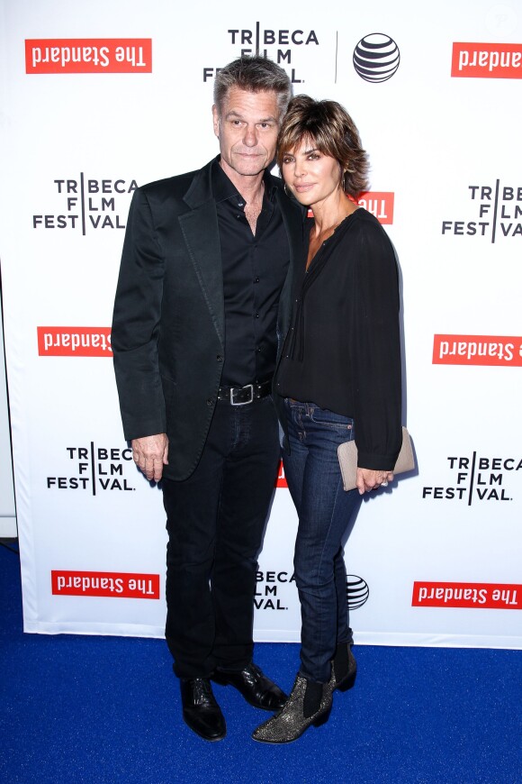 Harry Hamlin, Lisa Rinna  à une réception lors du "2015 Tribeca Film Festival LA Kickoff " à Los Angeles, le 23 mars 2015. 