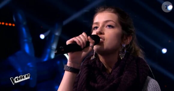 Manon Palmer dans The Voice 4 sur TF1, le 28 mars 2015.
