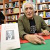 Gérard Darmon dédicace son livre à la librairie " les furets du Nord " à Valenciennes, le 28 mars 2015