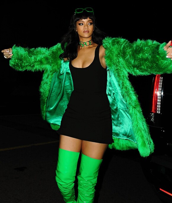 Rihanna se rend au restaurant Giorgio Baldi à Santa Monica, à l'issue des iHeartRadio Music Awards. Le 29 mars 2015.