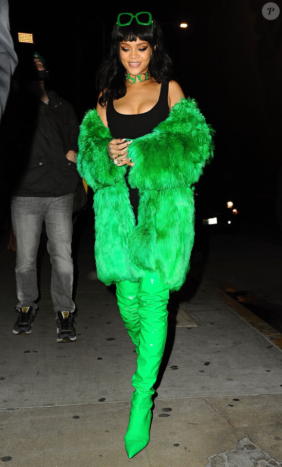 Rihanna se rend au restaurant Giorgio Baldi à Santa Monica, à l'issue des iHeartRadio Music Awards. Le 29 mars 2015.