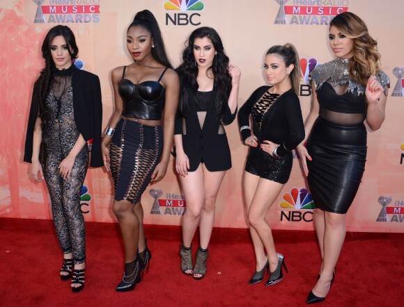 Le groupe Fifth Harmony assiste aux iHeartRadio Music Awards 2015 au Shrine Auditorium. Los Angeles, le 29 mars 2015.