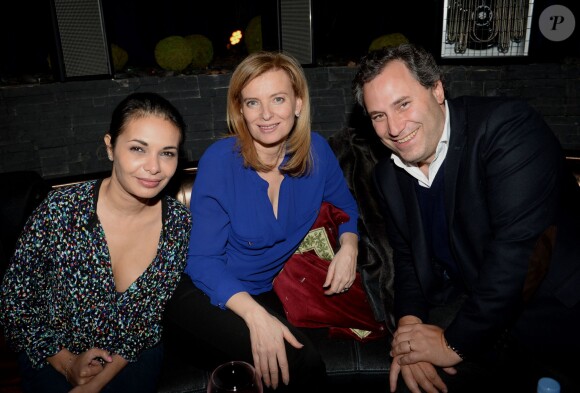Exclusif - Saïda Jawad, Valérie Trierweiler et le maître des lieux Benjamin Patou à la soirée Ladies du jeudi à l'Arc à Paris, le 19 mars 2015.