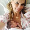 Molly Sims a ajouté une photo de sa fille Scarlett à son Instagram, le 30 mars 2015