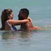 Doutzen Kroes profite de la plage à Miami avec son mari Sunnery James qui fêtait son anniversaire. Le 30 mars 2015.