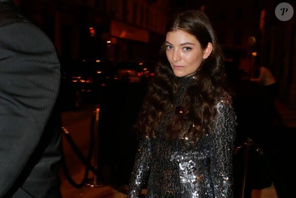 Exclusif - No Web No Blog - La chanteuse Lorde - Arrivées et sorties de l'aftershow Christian Dior lors de l'inauguration de la discothèque Les Bains Douches à Paris, le 6 mars 2015.