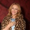 Kylie Minogue, marraine de l'association - Représentation de la pièce de théâtre "Les Grandes Filles" au Théâtre Montparnasse en soutien à l'APREC (l'Alliance Pour la Recherche en Cancérologie) à Paris, le 31 mars 2015.