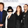 Paul McCartney, Yoko Ono, Olivia Harrison et Ringo Starr à l'avant-première du documentaire sur George Harrison, à Londres, le 1er octobre 2011.