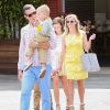 Reese Witherspoon lors du dimanche de Pâques se rend à l'église en famille, à Venice, Los Angeles, le 5 avril 2015