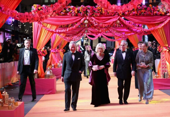 Le prince Charles et Camilla Parker Bowles lors de la première du film The Second Best Exotic Marigold Hotel à Londres le 17 février 2015.