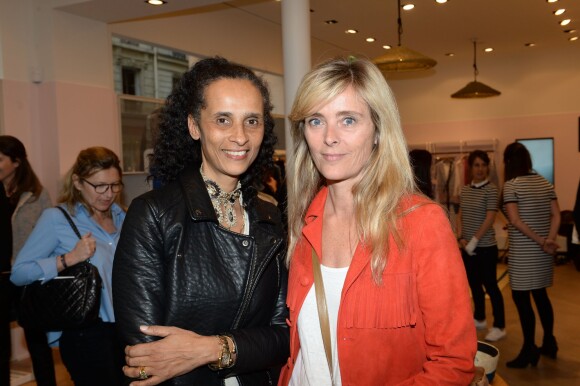 Karine Silla, Marie Poniatowski lors de l'inauguration du nouveau design éphémère de la boutique Comptoir des cotonniers de Saint-Sulpice à Paris, le 9 avril 2015