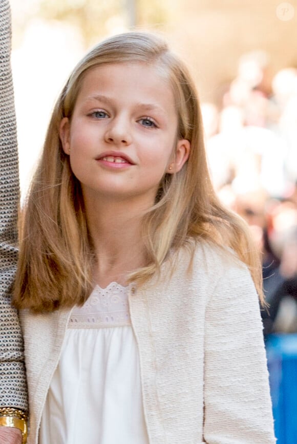 La princesse Leonor d'Espagne lors de la messe de Pâques à Majorque le 5 avril 2015
