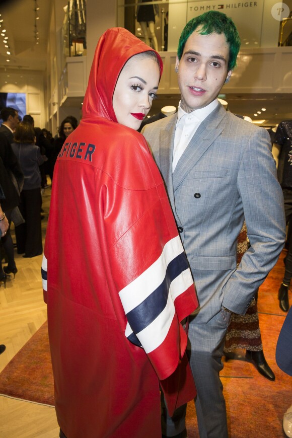 Rita Ora et Richard Hilfiger à Paris le 31 mars 2015.