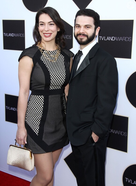 Samm Levine, Eve Fizz à la soirée "2015 TV LAND Awards" à Beverly Hills, le 11 avril 2015 