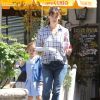 Jennifer Garner va déjeuner avec sa fille Seraphina à Santa Monica, le 9 avril 2015.