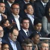 Anne Hidalgo, Manuel Valls, Nasser Al-Khelaïfi, Nicolas Sarkozy lors de la rencontre entre le Paris Saint-Germain et le FC Barcelone en quart de finale de la Ligue des champions, le 15 avril 2015 au Parc des Princes à Paris