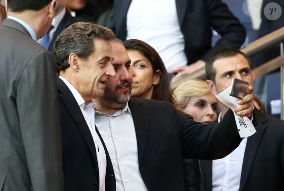 Nicolas Sarkozy lors de la rencontre entre le Paris Saint-Germain et le FC Barcelone en quart de finale de la Ligue des champions, le 15 avril 2015 au Parc des Princes à Paris