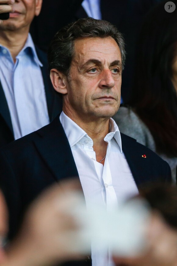 Nicolas Sarkozy lors de la rencontre entre le Paris Saint-Germain et le FC Barcelone en quart de finale de la Ligue des champions, le 15 avril 2015 au Parc des Princes à Paris