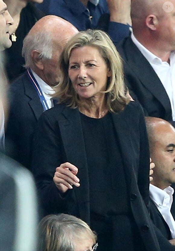 EXCLUSIF - Claire Chazal, lors de la rencontre entre le Paris Saint-Germain et le FC Barcelone en quart de finale de la Ligue des champions, le 15 avril 2015 au Parc des Princes à Paris