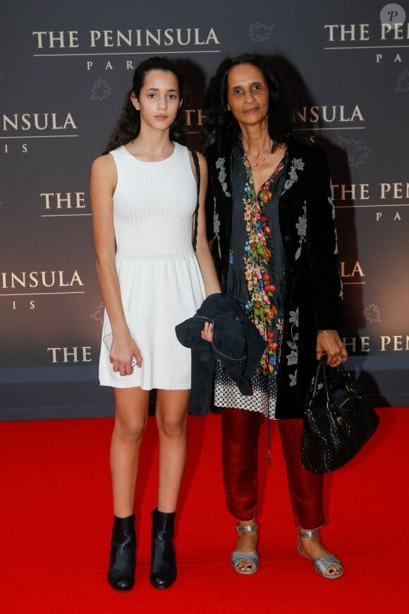 Karine Silla et sa fille Iman - Inauguration de l'hôtel "The Peninsula" à Paris le 16 avril 2015.