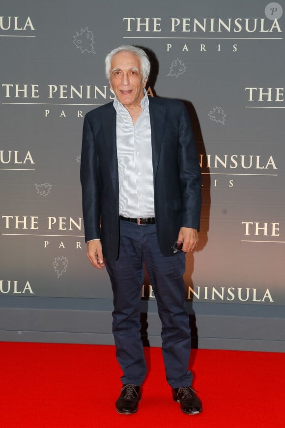 Gérard Darmon - Inauguration de l'hôtel "The Peninsula" à Paris le 16 avril 2015.