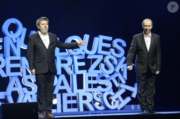 Chevallier et Laspalès se produisent sur la scène de l'Olympia pour le spectacle Vous reprendrez bien quelques sketches ? le jeudi 23 avril 2015.