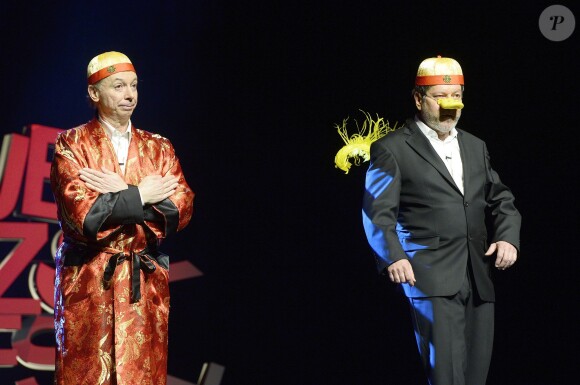 Chevallier et Laspalès se produisent sur la scène de l'Olympia pour le spectacle Vous reprendrez bien quelques sketches ? le jeudi 23 avril 2015.