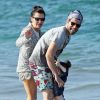 Max Greenfield (New Girl) et son épouse Tess Sanchez en vacances à Hawaï avec leur fille Lilly fin décembre 2013