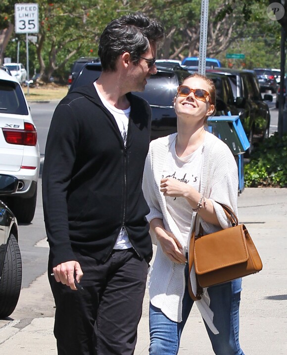 Amy Adams et son compagnon Darren Le Gallo sont allés déjeuner au restaurant "A votre santé" à Brentwood le 8 mai 2014.