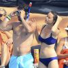 Sofia Hellqvist, fiancée du prince Carl Philip de Suède, en vacances avec lui à Ibiza en juillet 2014. C'est ce même bikini qu'elle portait fin avril 2015 lors de son enterrement de vie de jeune fille sur les rives du lac Mälar.