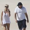Pamela Anderson et son mari Rick Salomon passent une journée sur une plage à Hawaii Le 27 décembre 2014 