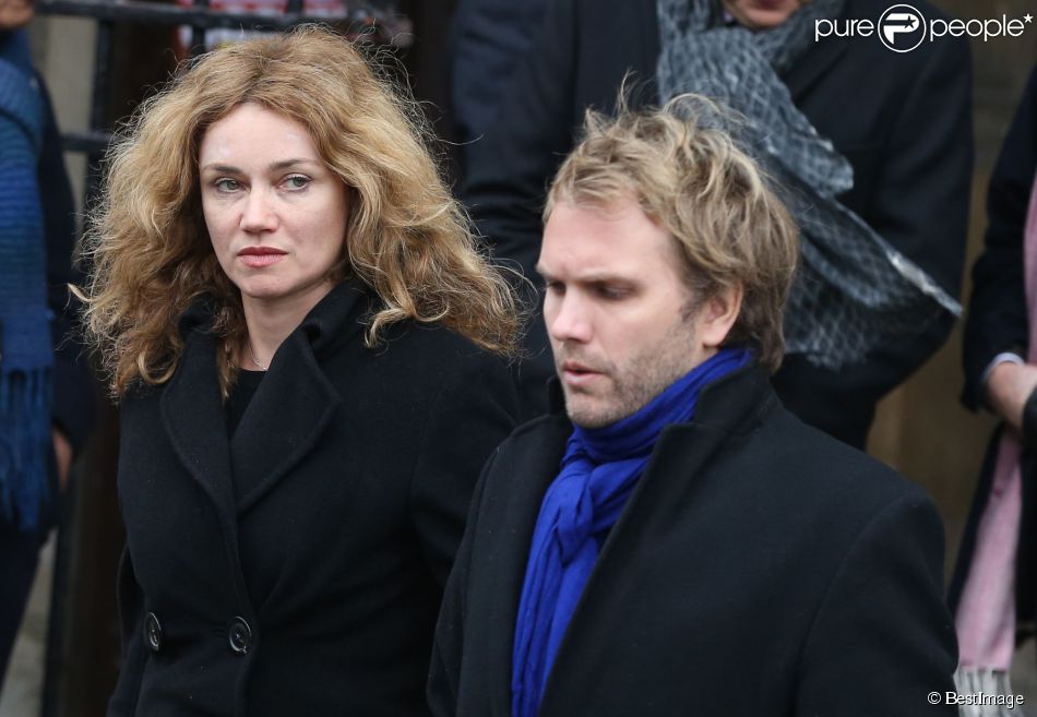 Marine Delterme et son mari Florian Zeller - Sorties de la cérémonie religieuse à la mémoire de Jacques Chancel, en l&#039;église Saint-Germain-des-Prés, à Paris, le 6 janvier 2015.