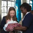 Chelsea Clinton est allée visister une maternité à Nairobi au Kenya, le 1er Mai 2015