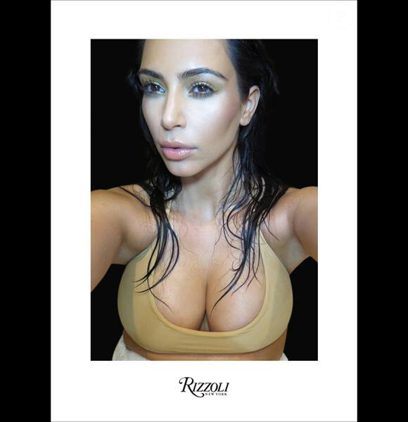 Selfish, le livre de selfies de Kim Kardashian (éditions Rizzoli), disponible depuis le mardi 5 mai 2015.