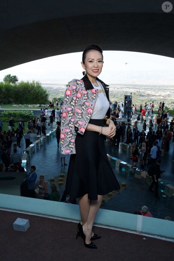 Zhang Ziyi lors du défilé Louis Vuitton croisière 2016 à la résidence de Bob et Dolores Hope. Palm Springs, le 6 mai 2015.