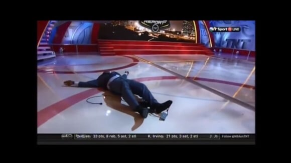 Shaquille O'Neal : La légende NBA chute lourdement en direct, fou rire garanti