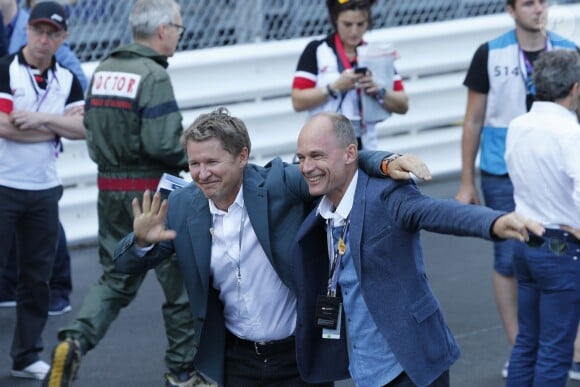 Bertrand Piccard et Alain Thebault le 9 mai 2015 lors du premier E-Prix de Monaco, 7e étape du championnat de Formule E (véhicules électriques).